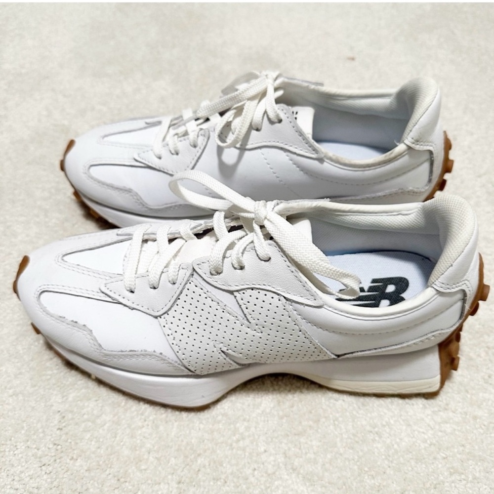 New Balance® 327 women's sneakers Size 8.5